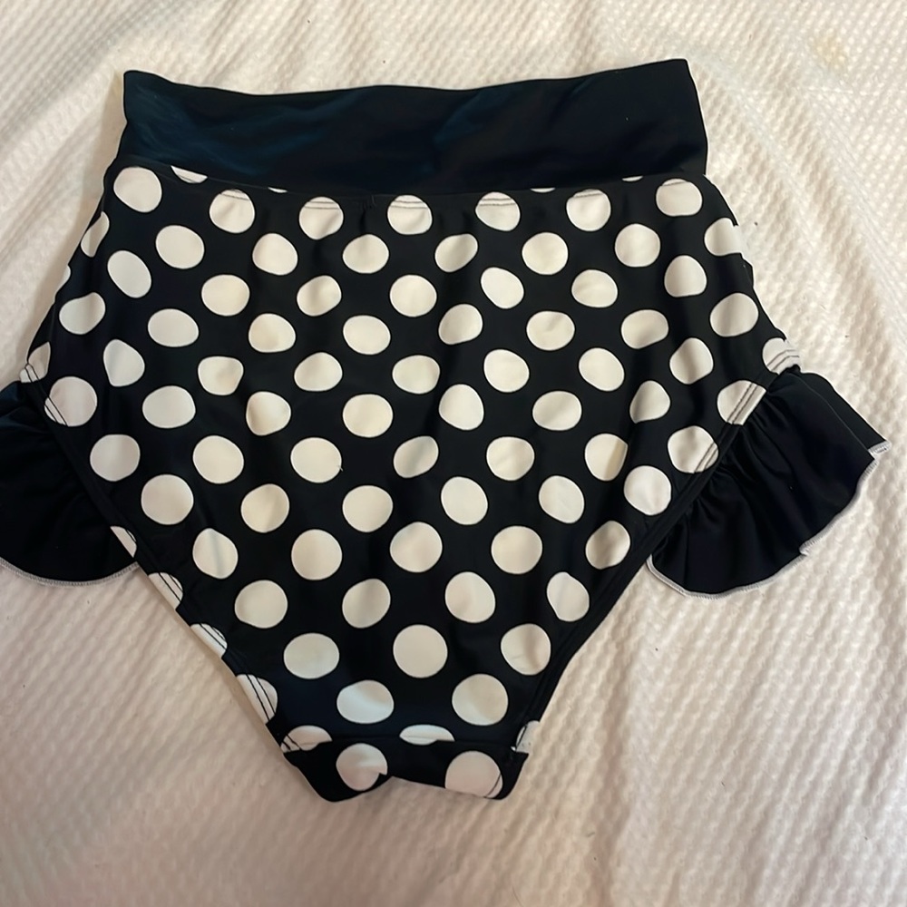 Bathing Suit - image 6